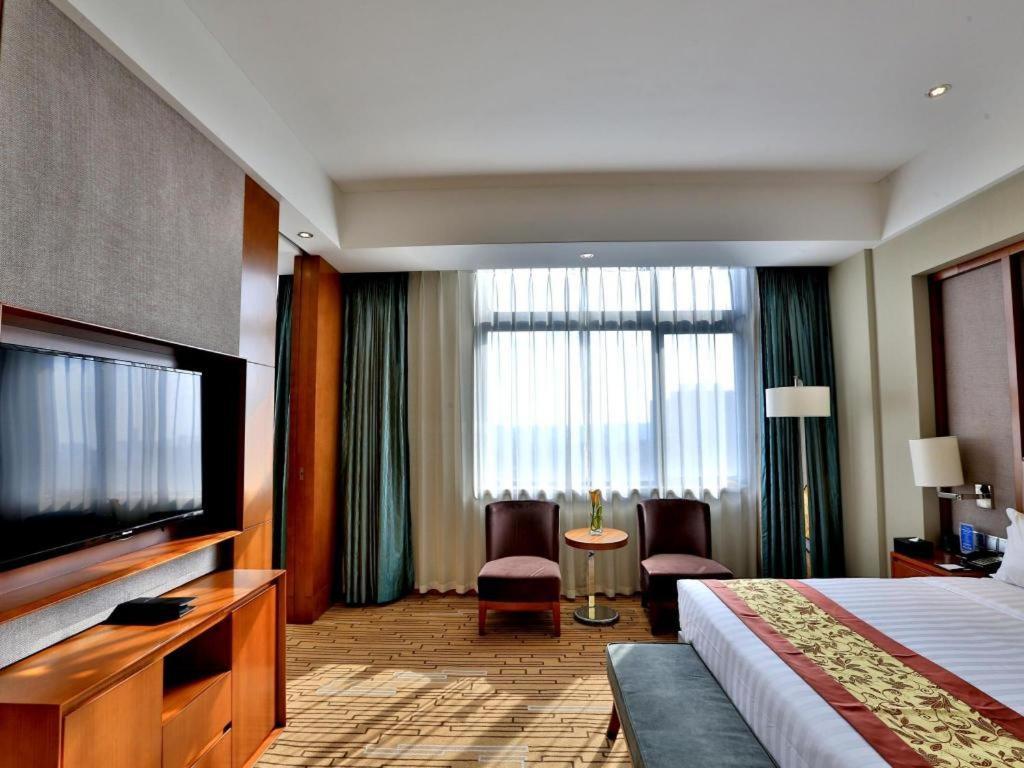 Shenyang Rayfont International Hotel Esterno foto